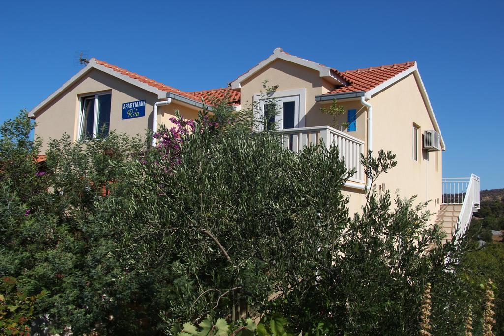 Apartmani Rita Milna  Exteriér fotografie