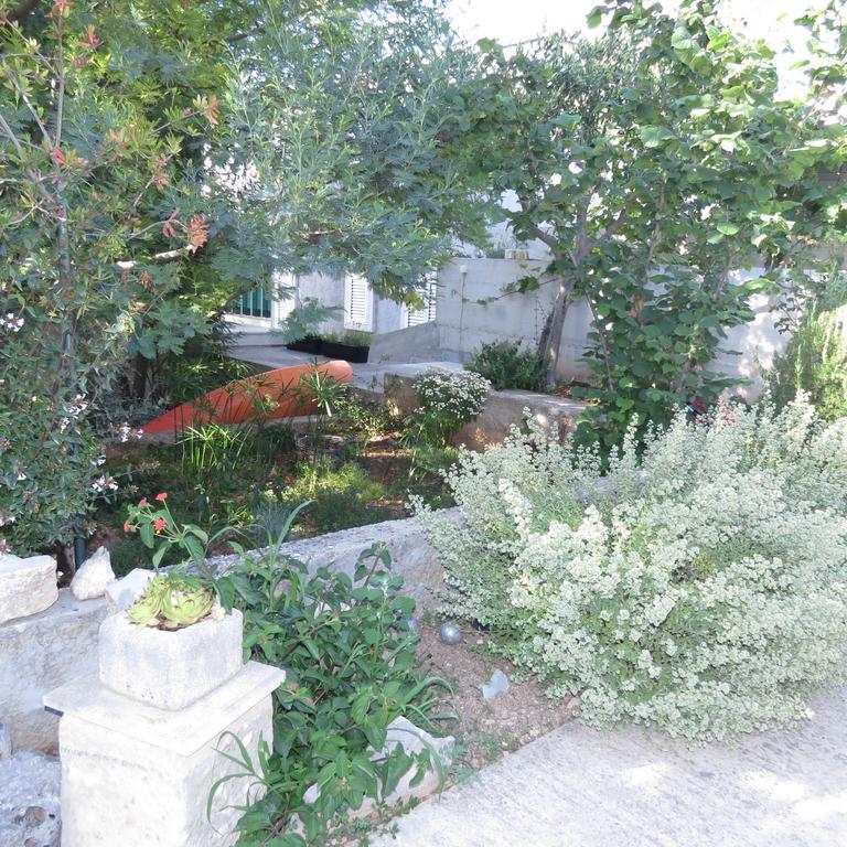 Apartmani Rita Milna  Exteriér fotografie