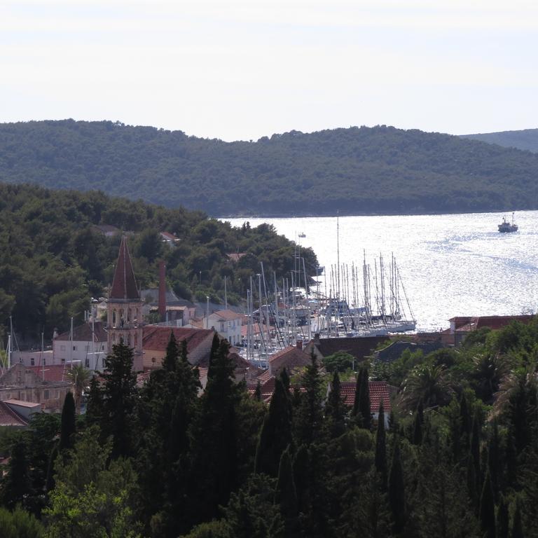 Apartmani Rita Milna  Exteriér fotografie