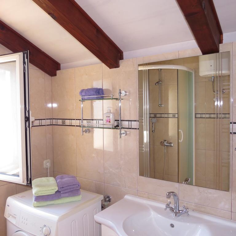Apartmani Rita Milna  Exteriér fotografie